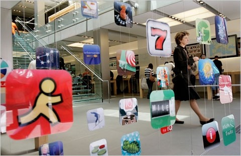 APP开发市场新模式：“轻型App+超级App”