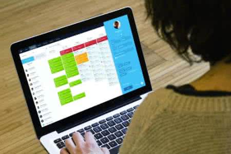 职场管理app开发 一把双刃剑 职场管理app开发 一把双刃剑