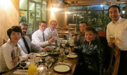 广州APP开发公司专属的浪漫晚餐