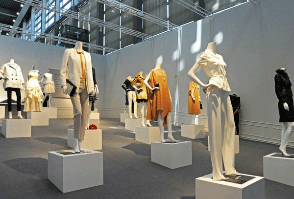 服装设计软件开发聚集大量优秀作品--app开发公司91直播