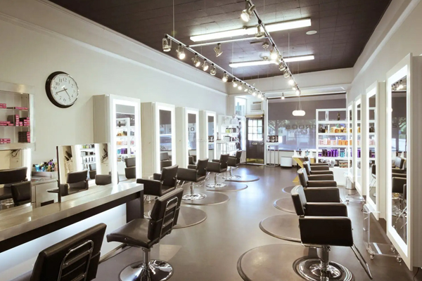 美容美发软件制作app 一键搜索周边美容店铺--91直播
广州app